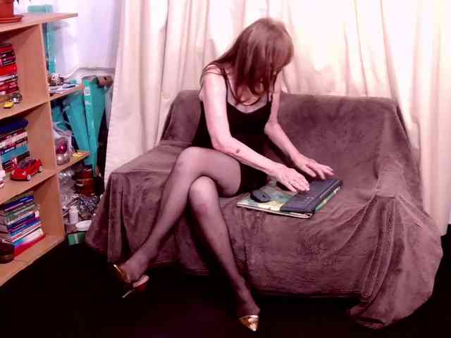 AngieGreen webcam