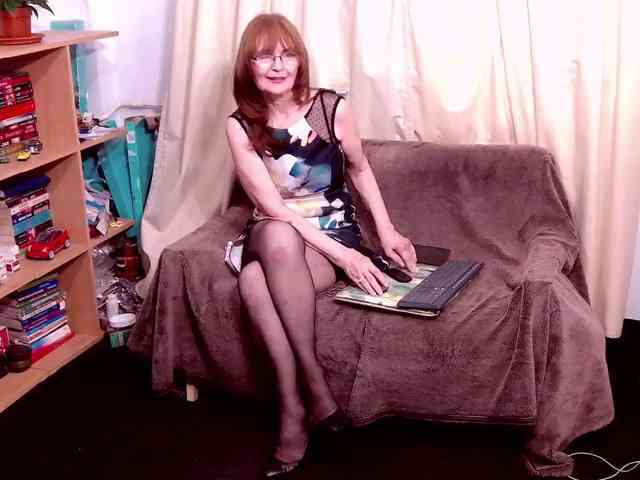 AngieGreen webcam