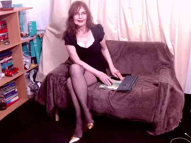 AngieGreen webcam