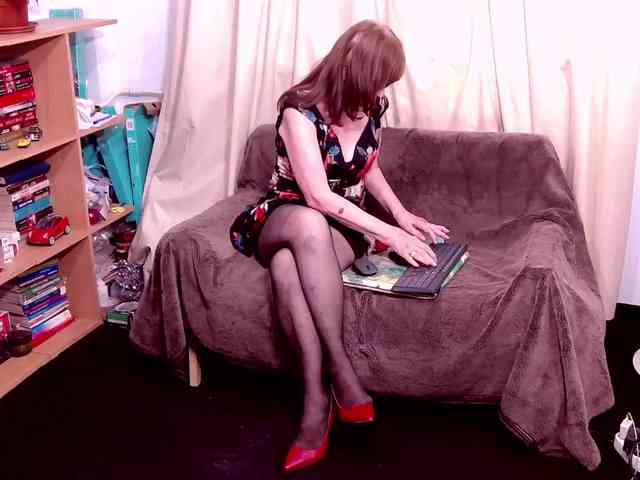 AngieGreen webcam