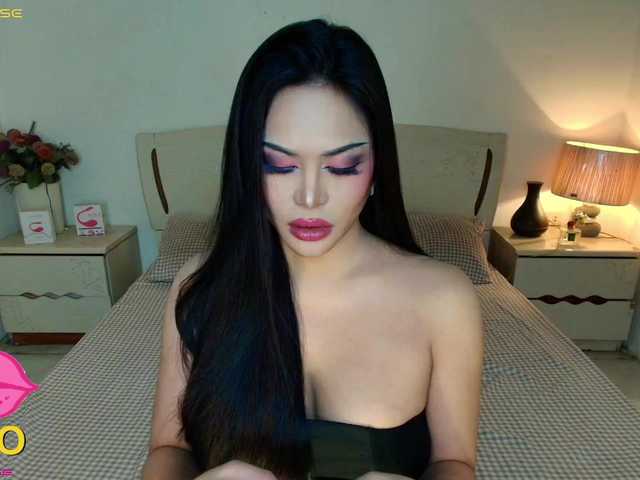 MsLadyCum live webcam show
