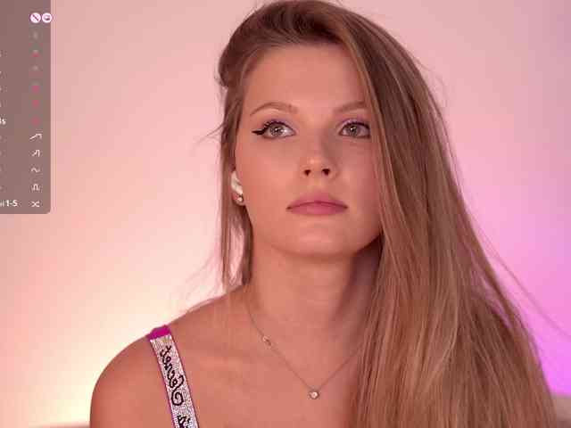 GentleFoxy Sex Cam Show