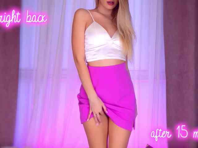 EllieMoore webcam