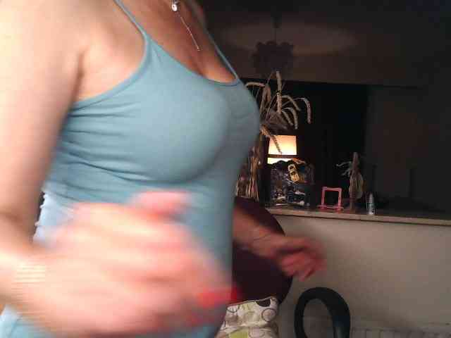 UllimOhi Live Webcam on BongaCams