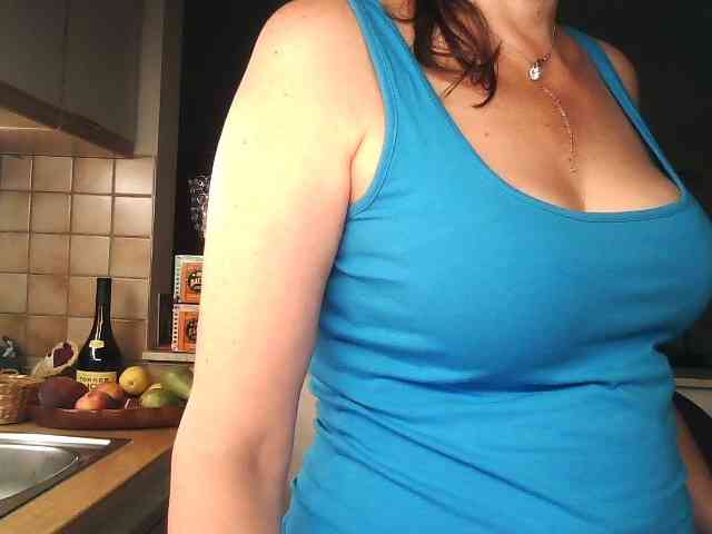 UllimOhi Live Webcam on BongaCams