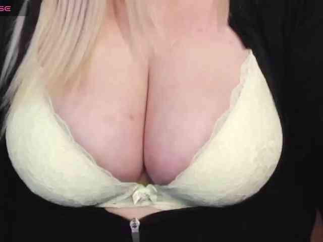 Nimphotease Live Webcam on BongaCams