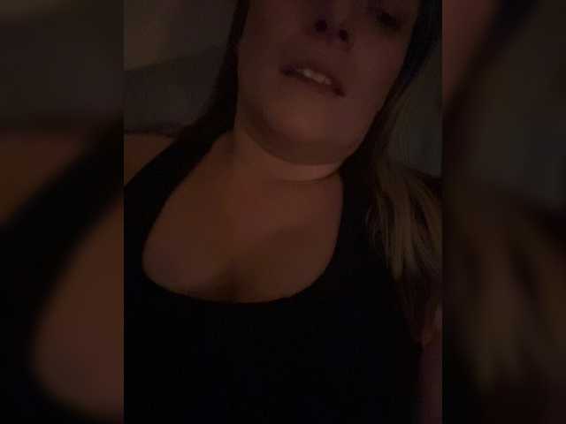 JadeLynn365 live cam on BongaCams