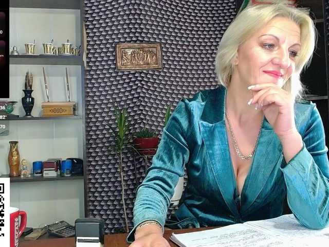 Nadin-slut live cam on BongaCams