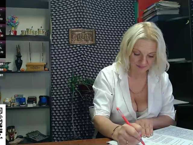 Nadin-slut live cam on BongaCams