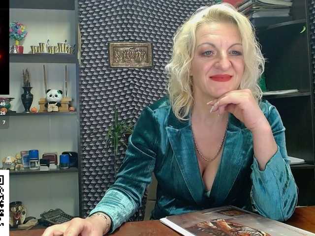Nadin-slut live cam