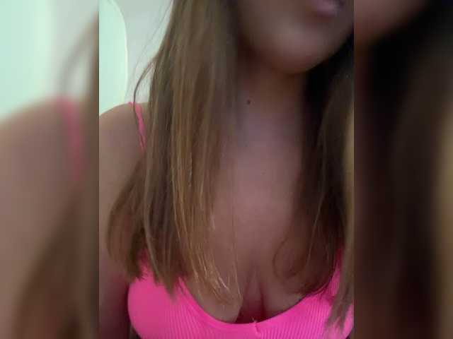 BABYVIK live cam on BongaCams