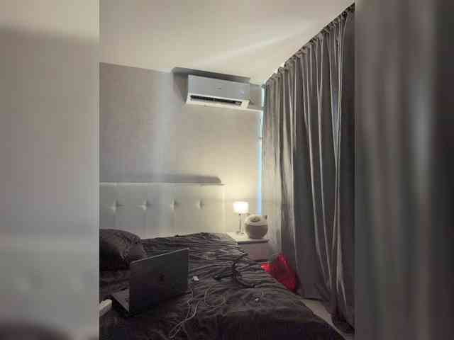 Model: __Bumm__