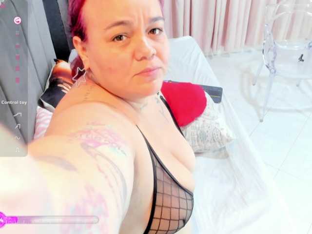 NathaliaBBW live cam on BongaCams