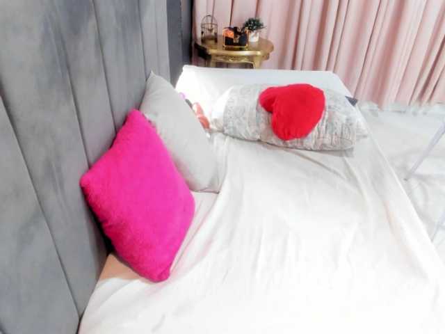 NathaliaBBW live cam preview