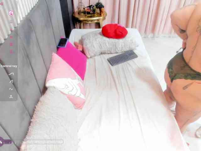 NathaliaBBW webcam