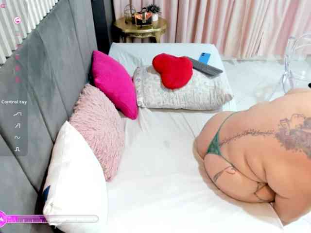 NathaliaBBW webcam