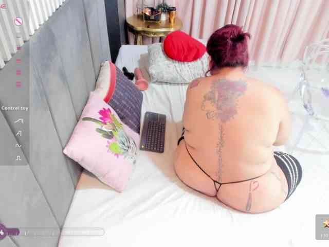 NathaliaBBW webcam