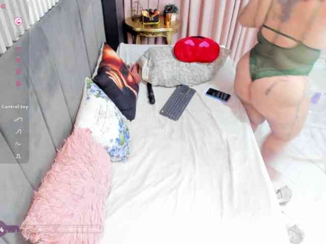 NathaliaBBW webcam