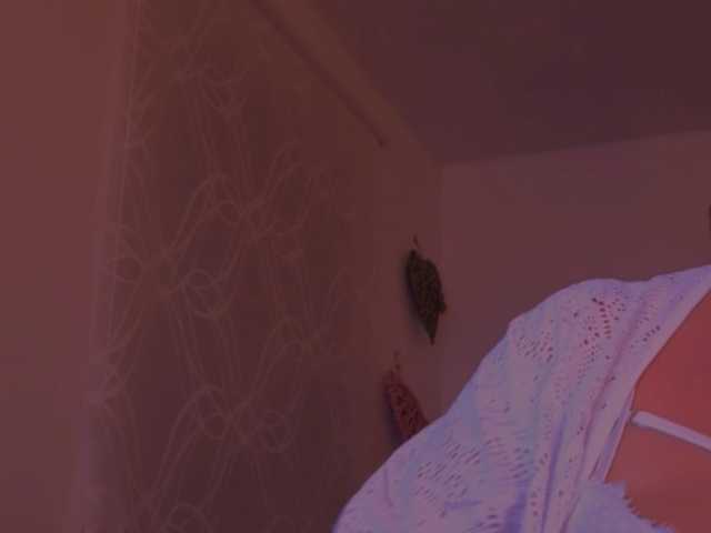 Connyat99 live cam