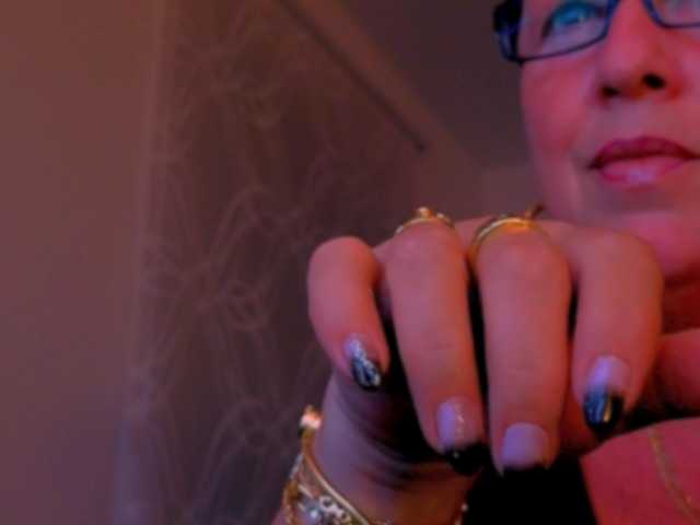 Connyat99 live cam on BongaCams