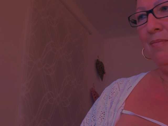 Connyat99 live cam