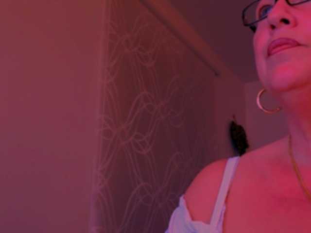 Connyat99 live cam preview