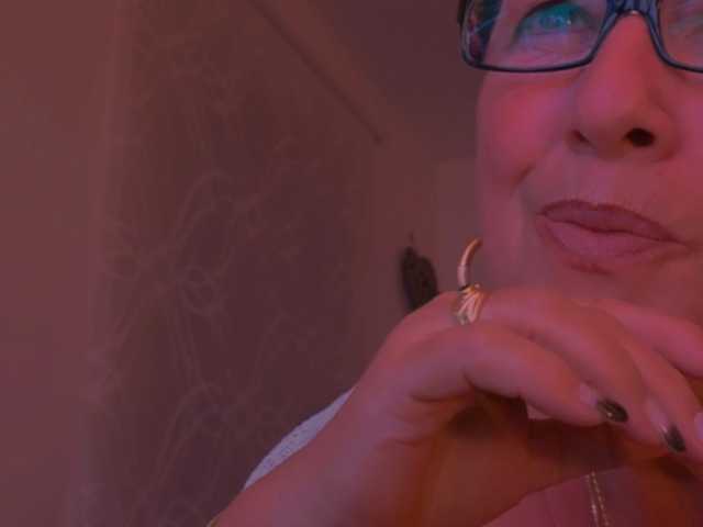Connyat99 live cam