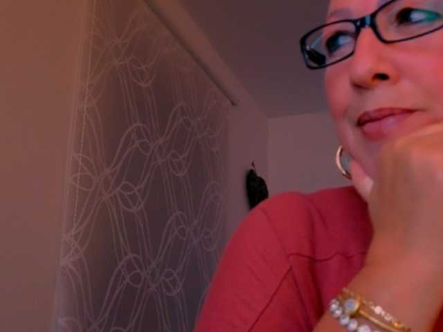 Connyat99 live cam on BongaCams