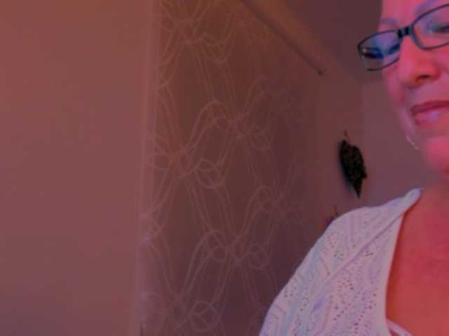 Connyat99 live cam on BongaCams