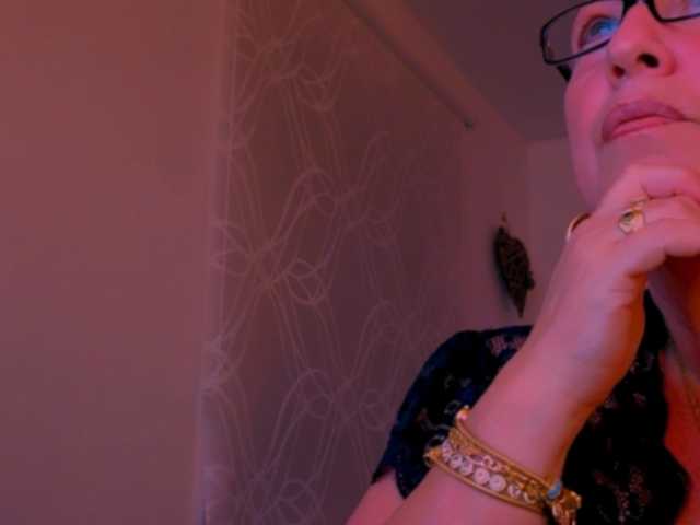 Connyat99 live cam preview