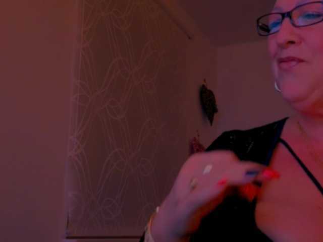 Connyat99 live cam on BongaCams