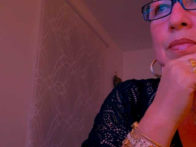 Connyat99 live cam preview