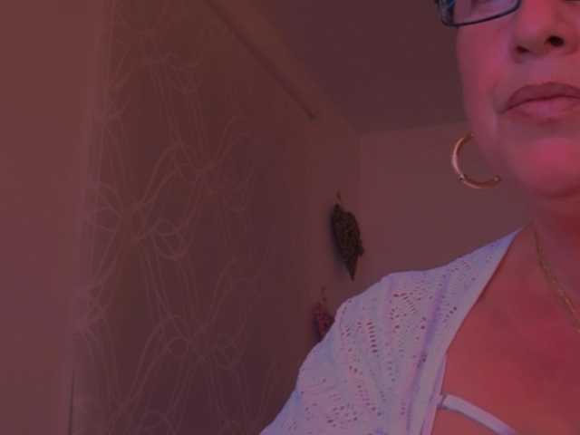 Connyat99 live cam