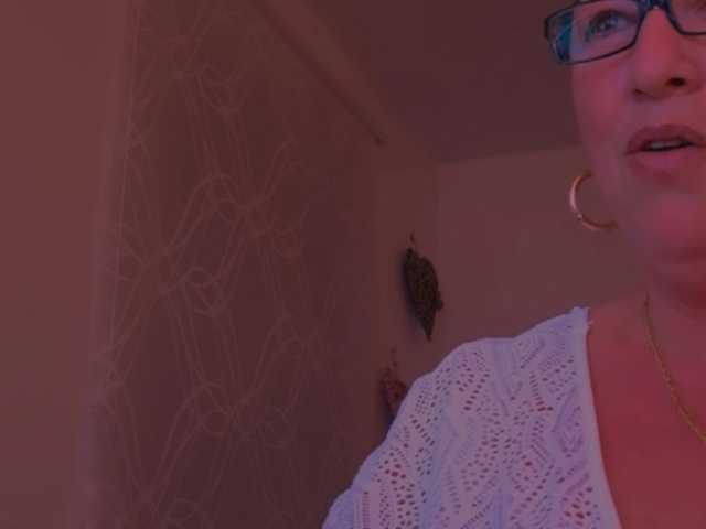 Connyat99 live cam