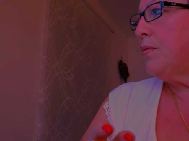 Connyat99 live cam on BongaCams