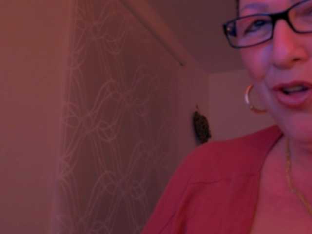 Connyat99 live cam on BongaCams