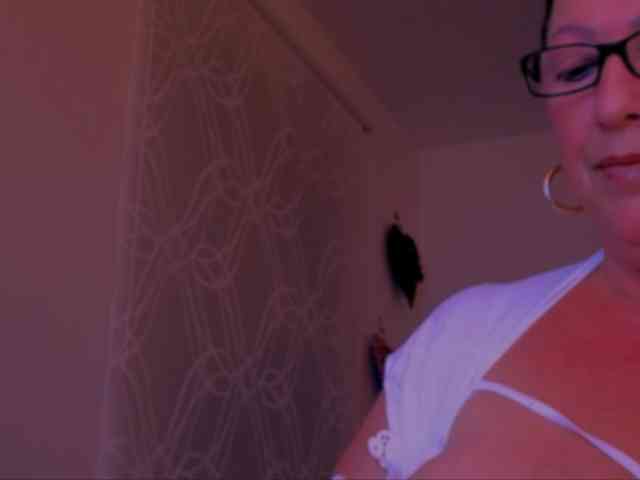 Connyat99 webcam