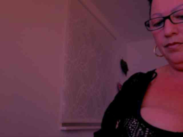Connyat99 webcam