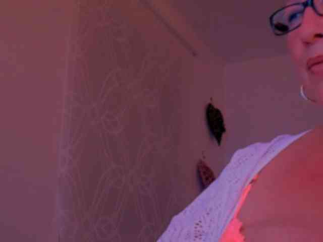 Connyat99 webcam