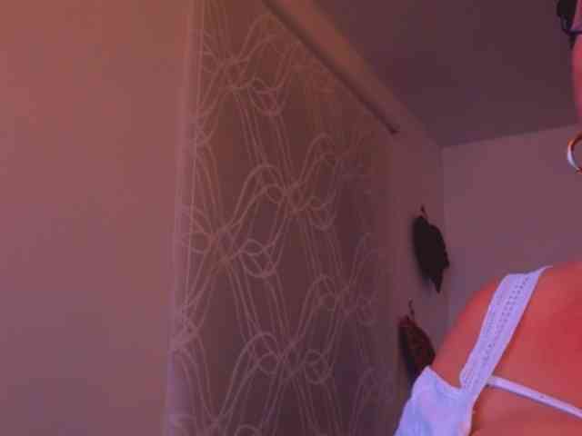 Connyat99 webcam