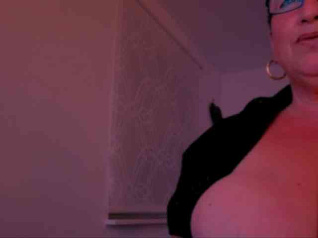 Connyat99 webcam