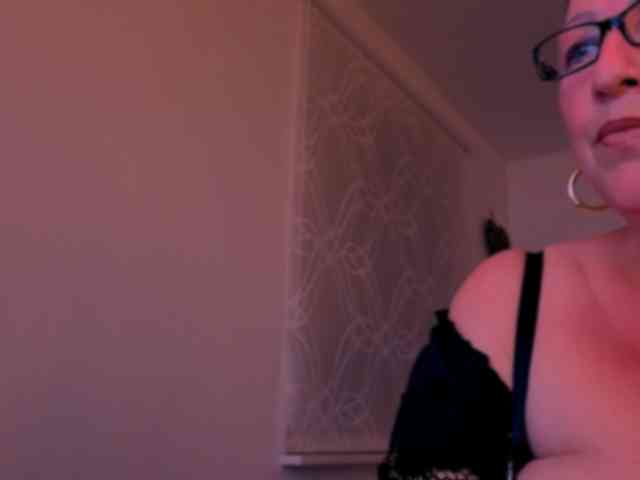 Connyat99 webcam