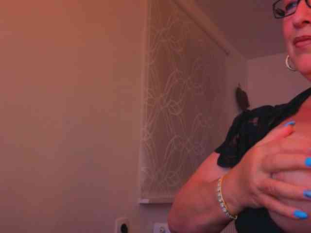 Connyat99 webcam