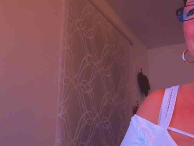 Connyat99 webcam