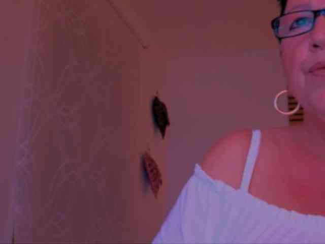 Connyat99 webcam