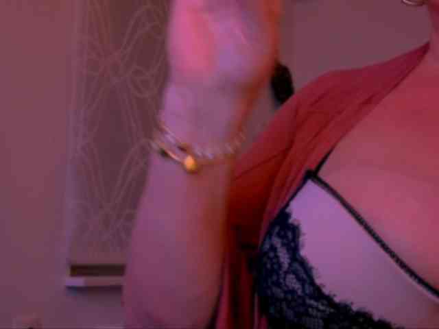 Connyat99 webcam