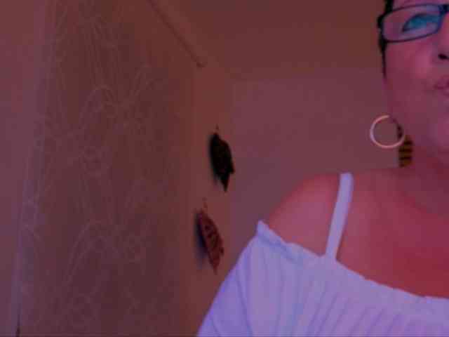 Connyat99 webcam