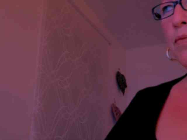 Connyat99 webcam