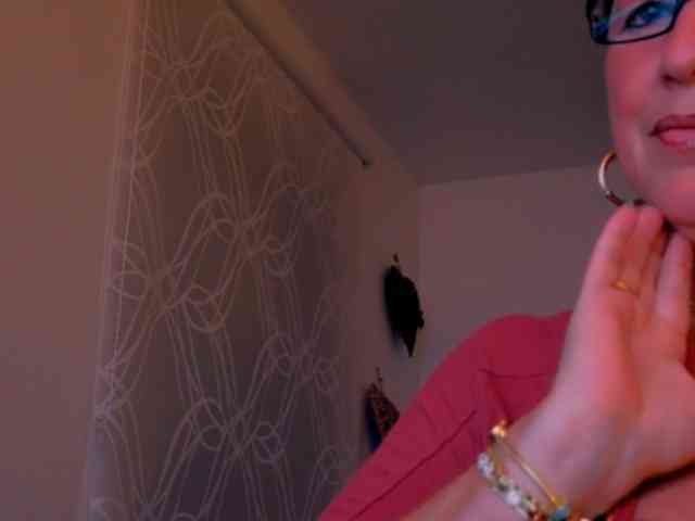 Connyat99 webcam