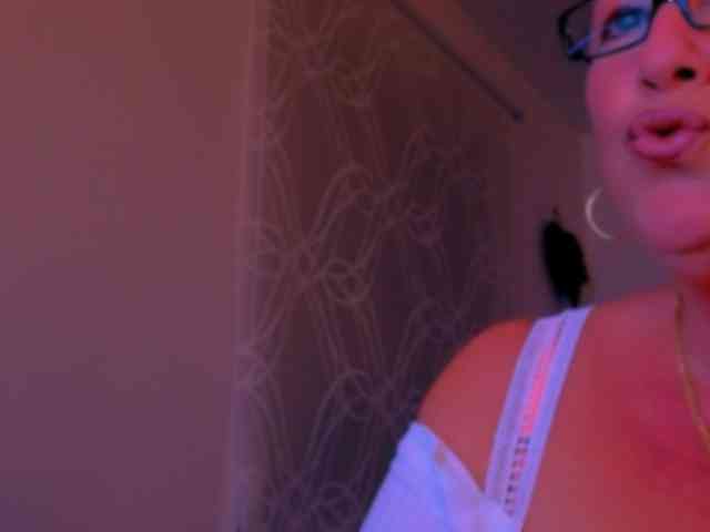Connyat99 webcam